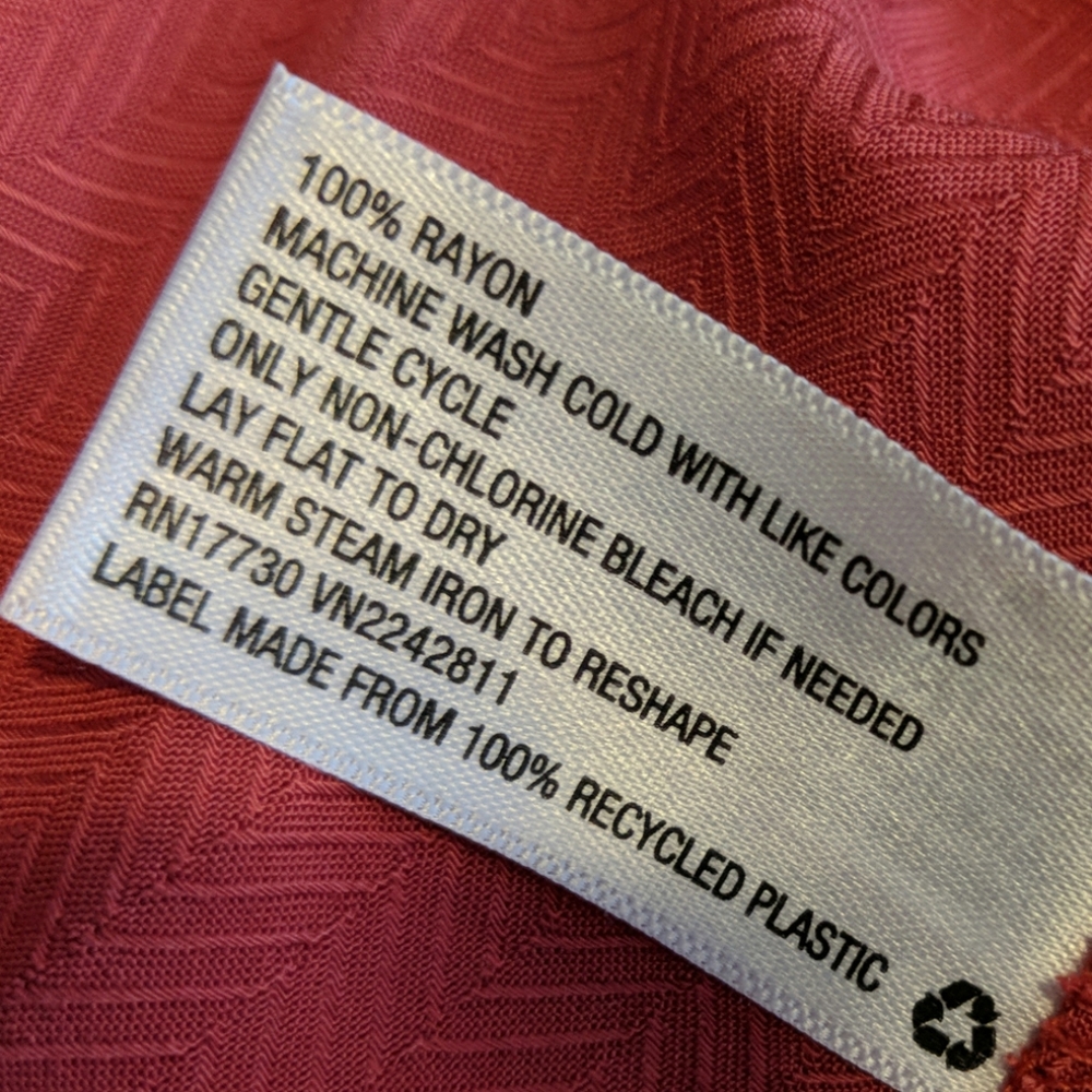 NWT Ruffle/Button Detail Sleeveless Top - Picture 7 of 7